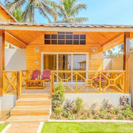 The O2H Agonda Beach Resort エクステリア 写真
