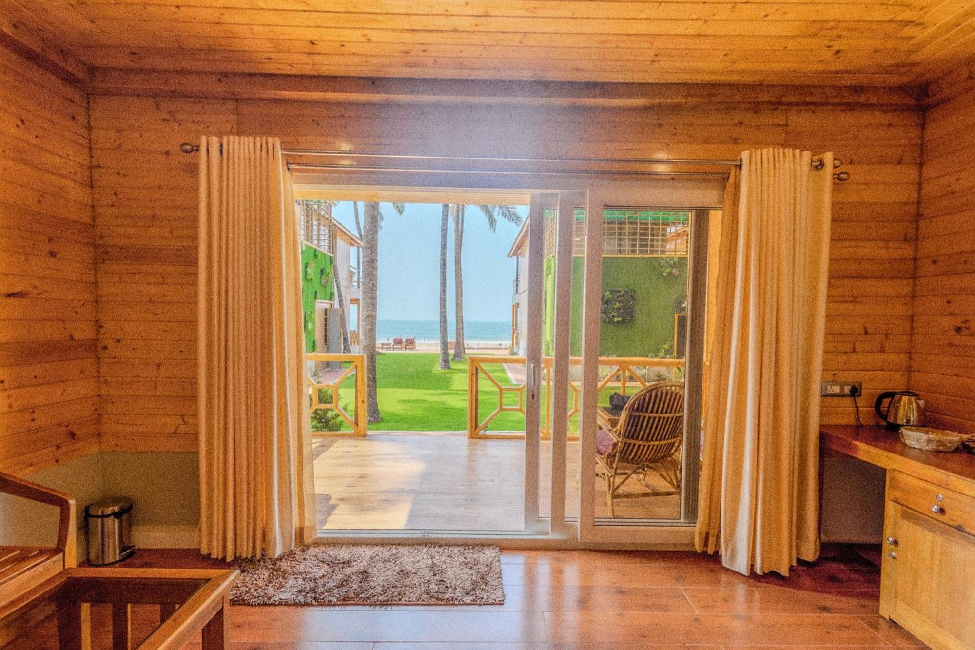 The O2H Agonda Beach Resort エクステリア 写真