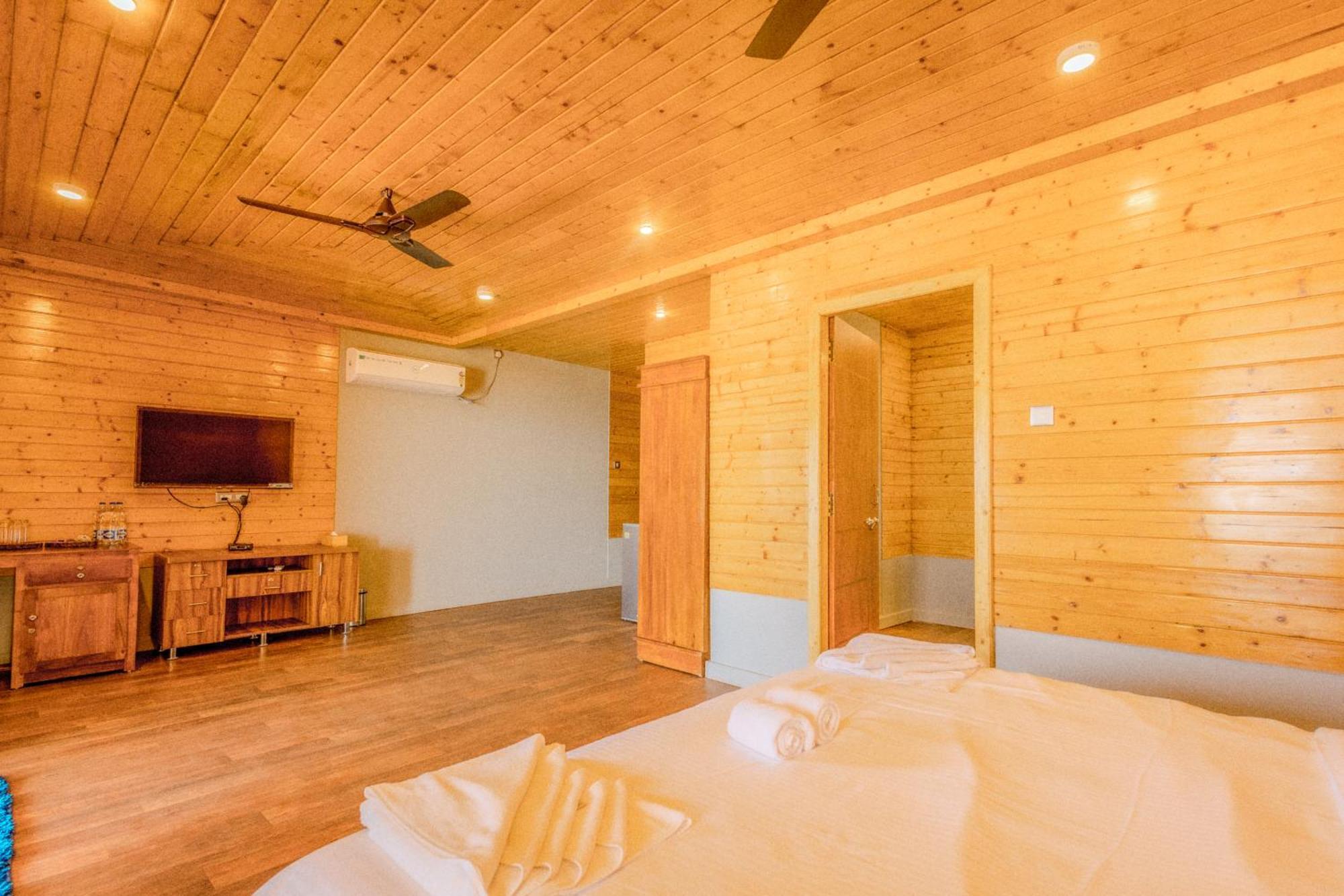 The O2H Agonda Beach Resort エクステリア 写真