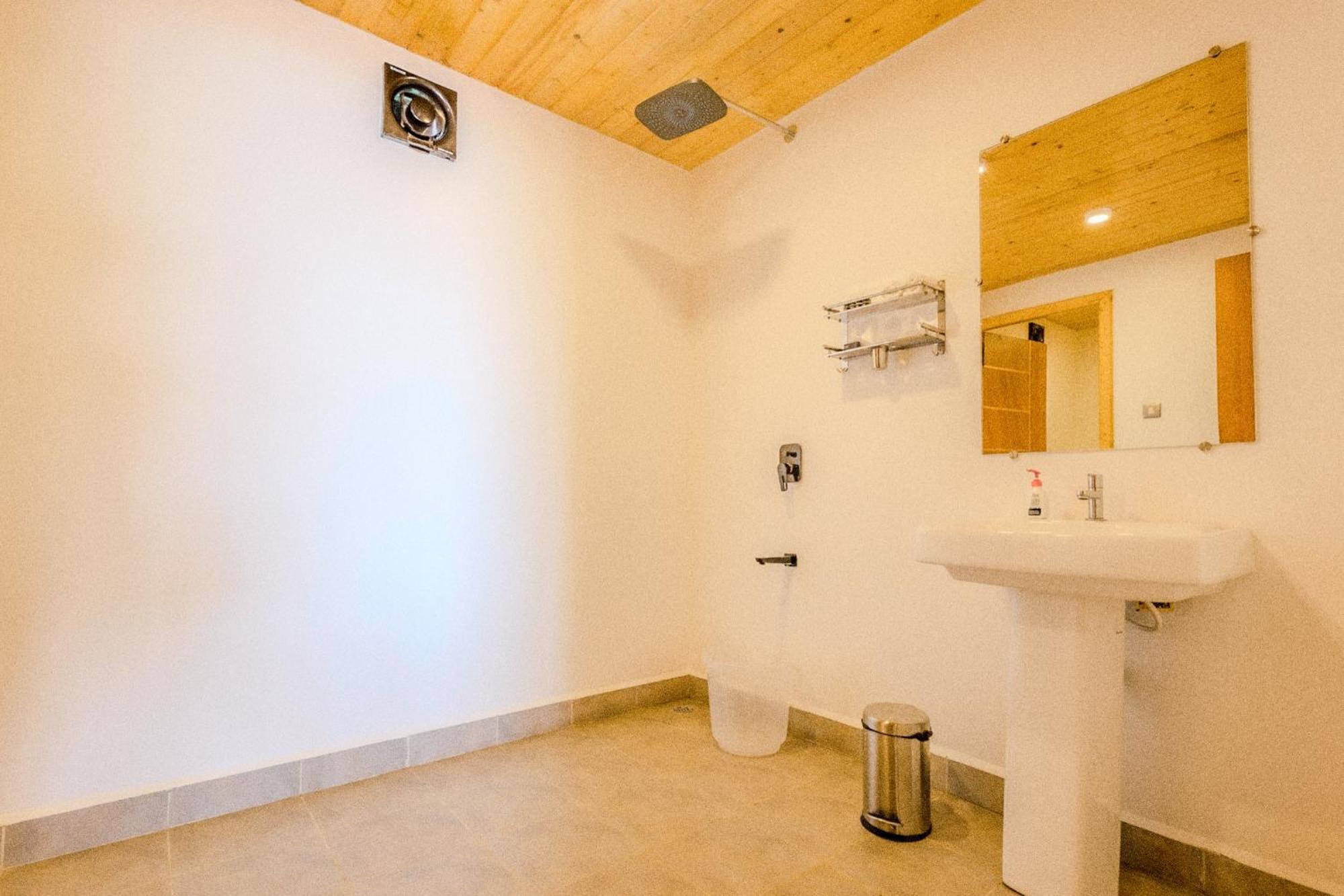 The O2H Agonda Beach Resort エクステリア 写真